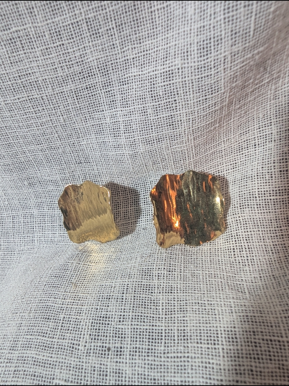 Gold Tone Abstract Metal Pierced Earrings Brutalist Hammered Artisan Bark